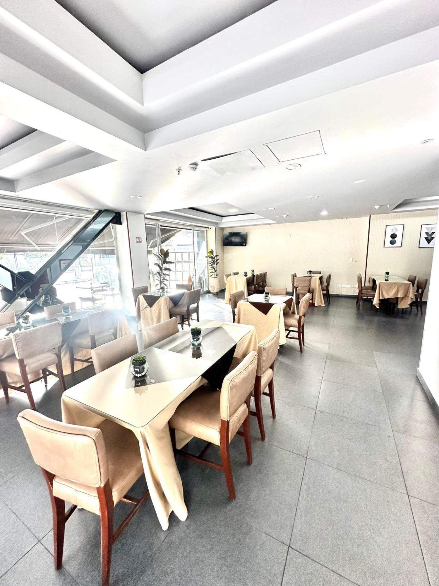 Hotel Sheridan Bogotá Kültér fotó